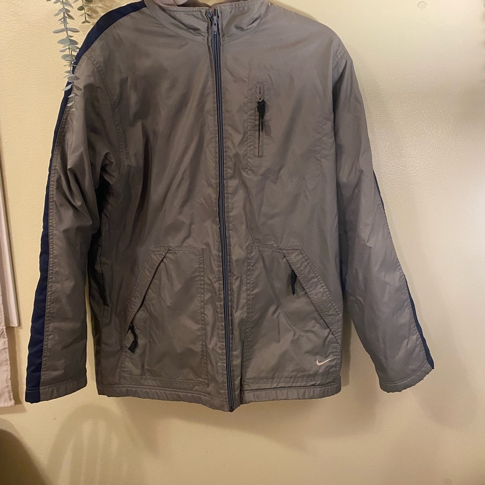 Vintage Men's Gray Nike Jacket